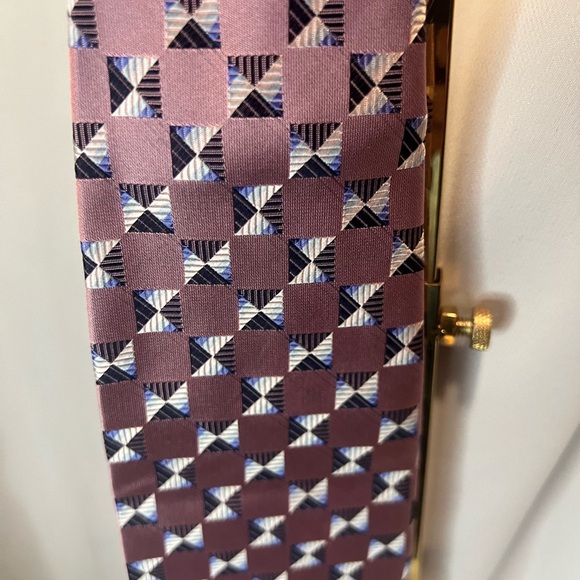 Roberto Villini Silk Pink  and Black Geometric Textured Tie - Picture 3 of 6